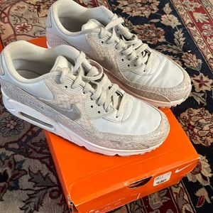 Cute nike air ultra for woman